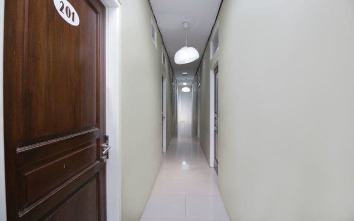 Kamar Keluarga Ungaran Hotel Jakarta Ngoại thất bức ảnh